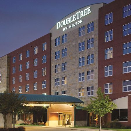 Doubletree By Hilton Dallas-Farmers Branch Eksteriør billede