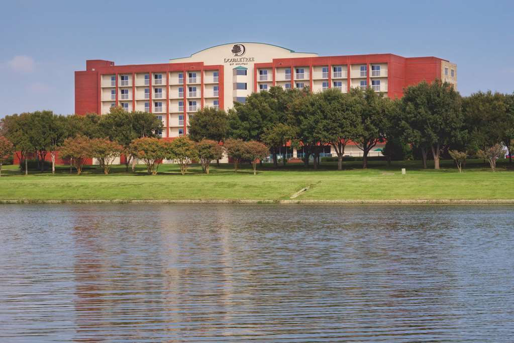 Doubletree By Hilton Dallas-Farmers Branch Eksteriør billede