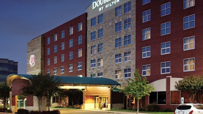 Doubletree By Hilton Dallas-Farmers Branch Eksteriør billede