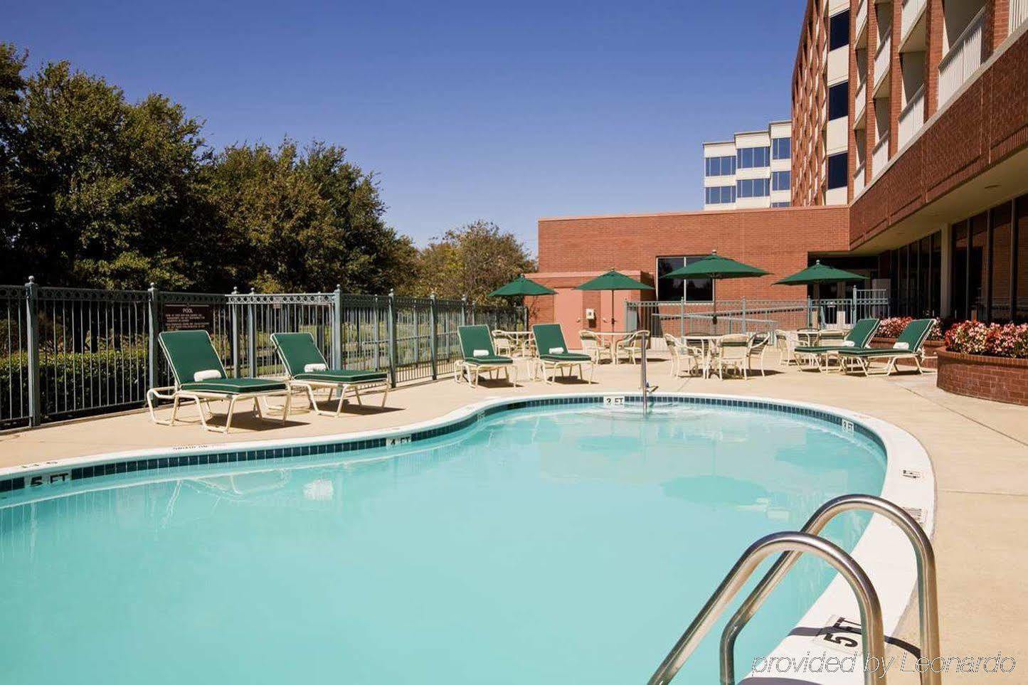 Doubletree By Hilton Dallas-Farmers Branch Eksteriør billede