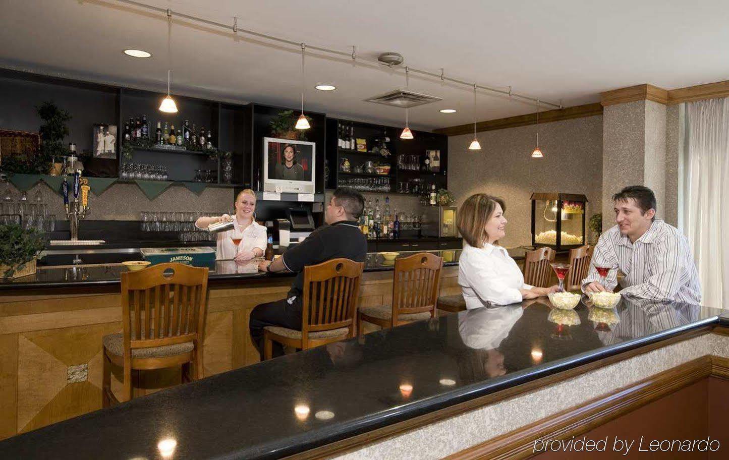 Doubletree By Hilton Dallas-Farmers Branch Eksteriør billede